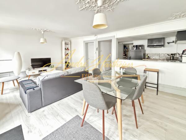Appartement
         2 pièces
        - 44 m² 195 000 € *