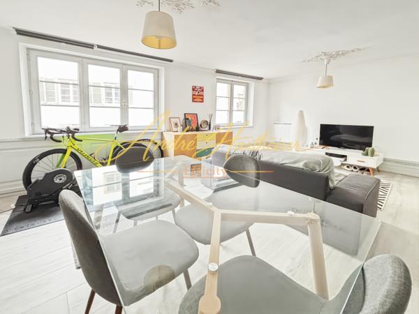 Appartement
         2 pièces
        - 44 m² 195 000 € *