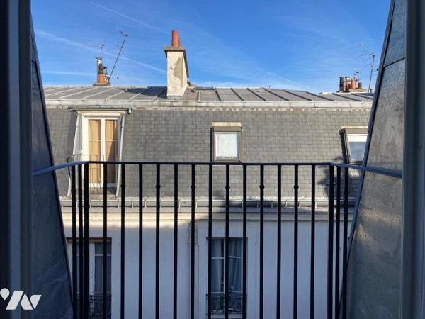 75004 - Canal Saint Martin / Rue de l'Arsenal - Chambre 8 m² - dernier étage sans ascenseur