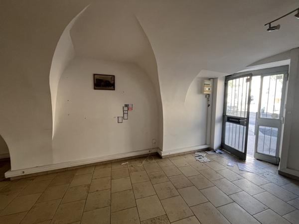 Immeuble à vendre |  Gigean |  58 m²