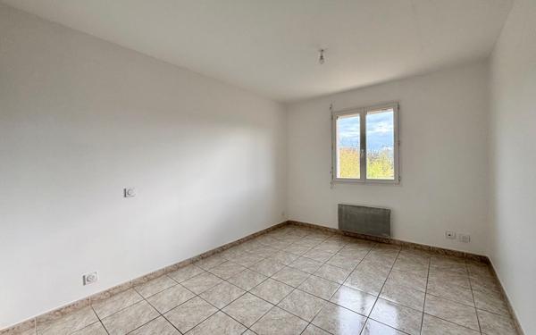 Maison à vendre    5 pièces •  Poussan