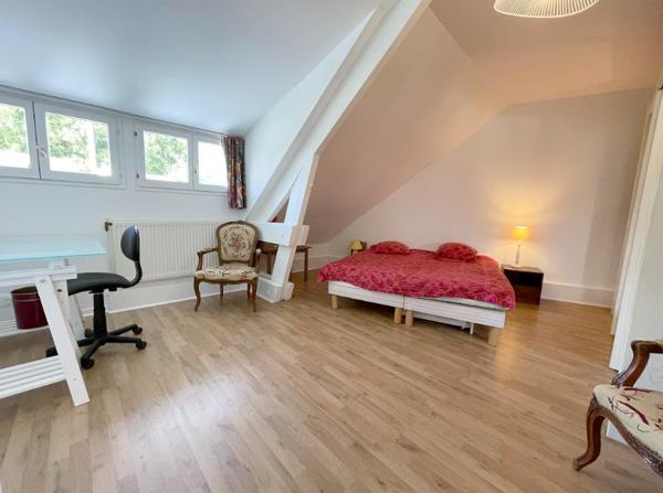 Saclay (91400) Maison individuelle avec du charme - Vie de plain pied possible - Val d'Albian - Espace de vie de 56m2 - 5 ch