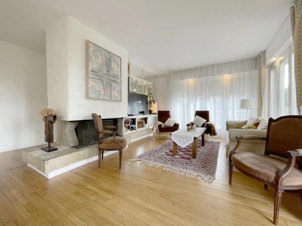 Saclay (91400) Maison individuelle avec du charme - Vie de plain pied possible - Val d'Albian - Espace de vie de 56m2 - 5 ch