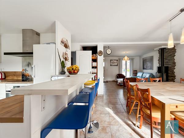 Maison familiale 7 chambres 150.2 m² au sol - Jardin 556 m², garage - Breuillet 91650