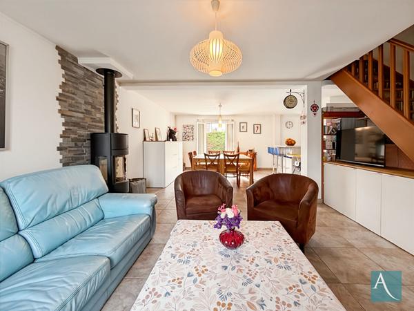 Maison familiale 7 chambres 150.2 m² au sol - Jardin 556 m², garage - Breuillet 91650