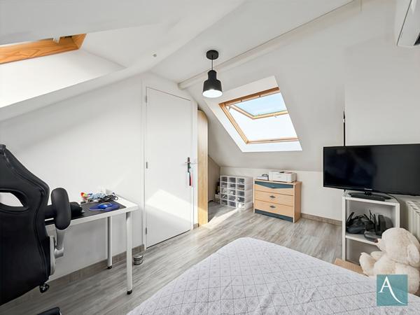 Maison familiale 7 chambres 150.2 m² au sol - Jardin 556 m², garage - Breuillet 91650