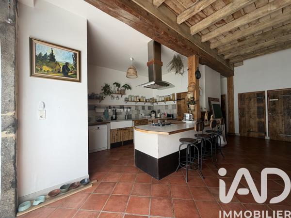 Maison à vendre 7 pièces 228 m² Saint-Sernin-du-Plain