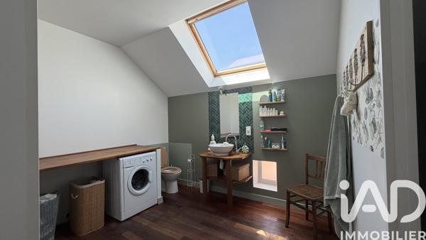 Maison à vendre 7 pièces 228 m² Saint-Sernin-du-Plain