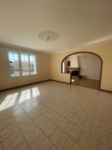 Location à l’année maison 5 pièces, 125.83 m², Cheray