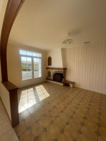 Location à l’année maison 5 pièces, 125.83 m², Cheray