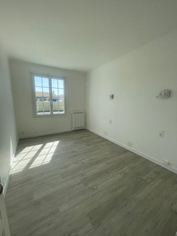 Location à l’année maison 5 pièces, 125.83 m², Cheray