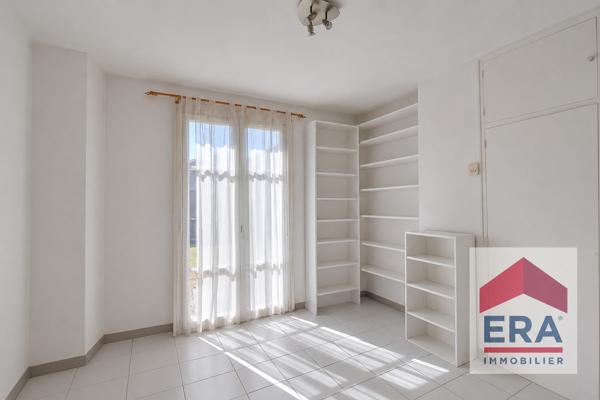 Maison Orange 4 pièce(s) 143 m2 - 296m² de terrain