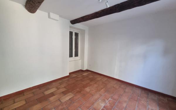 Maison à vendre    3 pièces •  Avignon