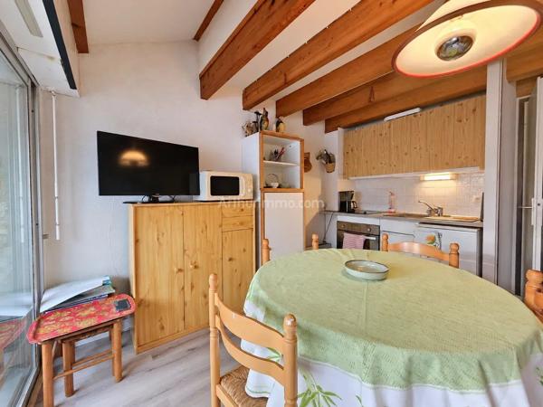 Vente                                                      Appartement
                        
                     3 pièces                      26 m2                     à Carnac