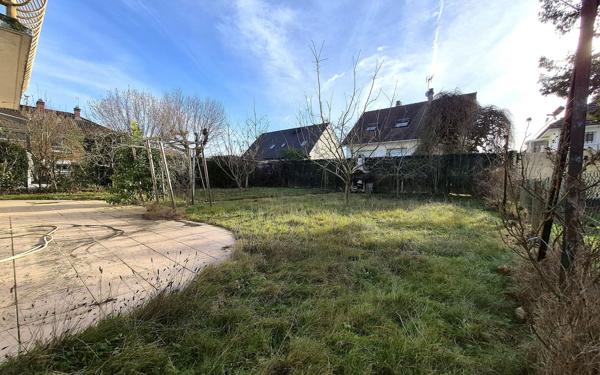 Maison à vendre    5 pièces •  Brie-Comte-Robert