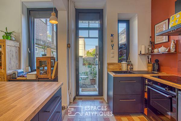 Entre Art nouveau et modernité, maison de caractère avec jardin arboré