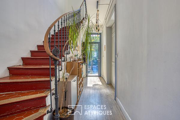 Entre Art nouveau et modernité, maison de caractère avec jardin arboré