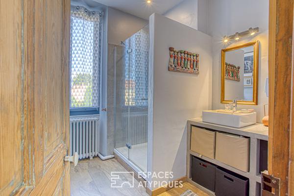 Entre Art nouveau et modernité, maison de caractère avec jardin arboré