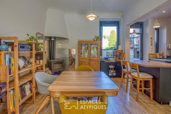 Entre Art nouveau et modernité, maison de caractère avec jardin arboré