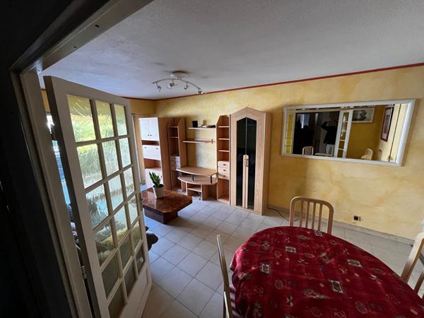 F2 48M² avec belle terrasse et garage