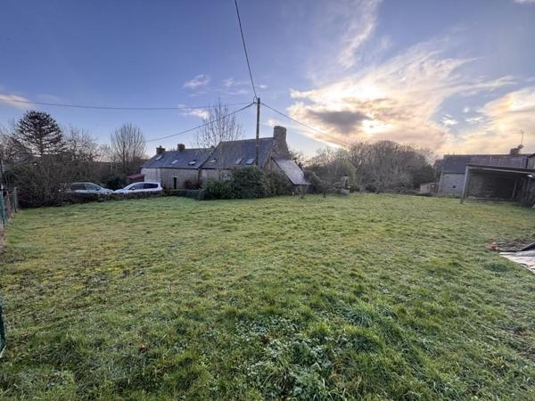 GUIDEL : Beau terrain constructible d'environ 645m²
