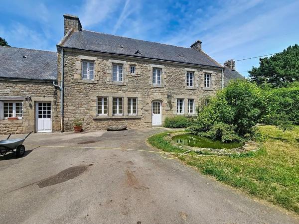 PLOUHINEC : Domaine immobilier vue RIA
