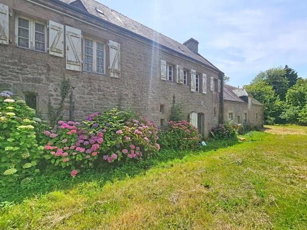 PLOUHINEC : Domaine immobilier vue RIA