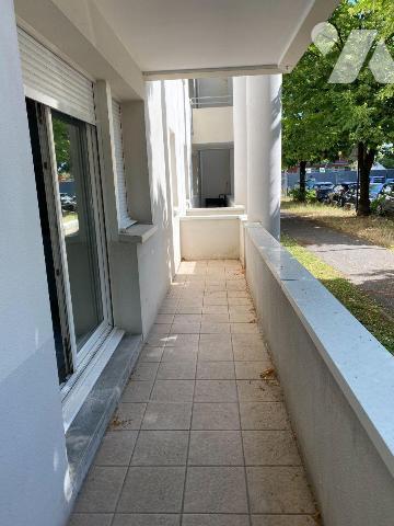 Appartement avec grand balcon au calme à Vendre à Bordeaux (33000) en Gironde (33)

Cet appar...