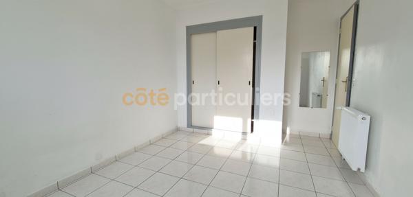 Vente
                Appartement56,14 m² - 3 Pièces -
                    LORIENT (56100)