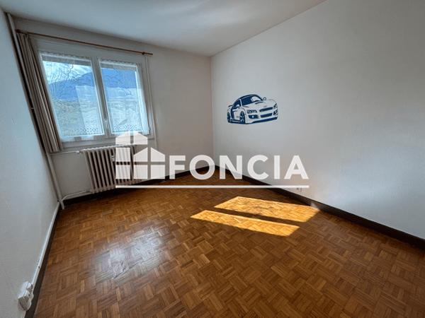 Location Appartement 3 pièces 72.22 m² - 8, RTE STE MARGUERITE Gap 05000