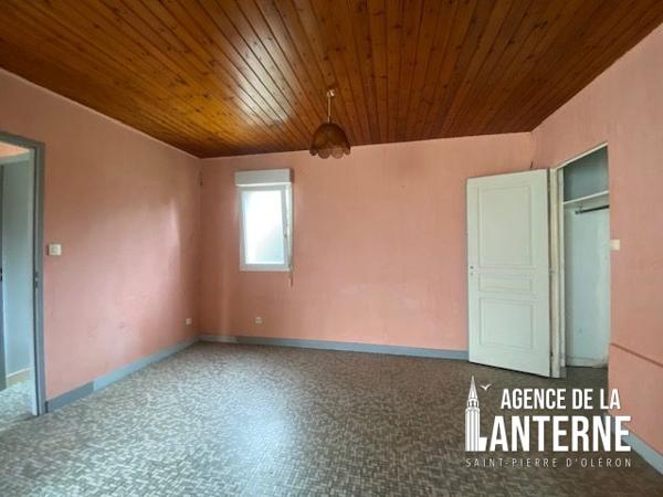 SAINT-PIERRE  MAISON 63 M² - TERRAIN 1400 M²