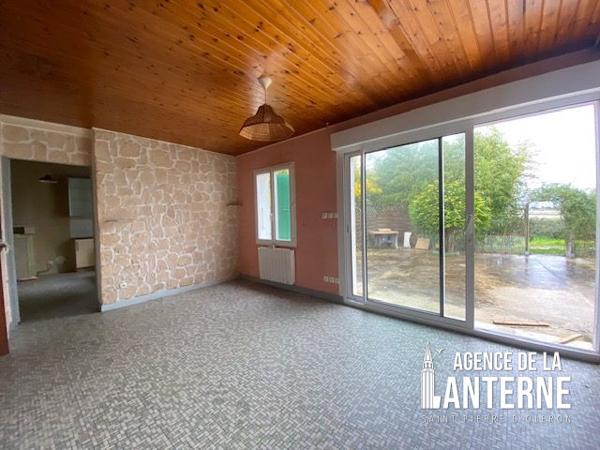 SAINT-PIERRE  MAISON 63 M² - TERRAIN 1400 M²