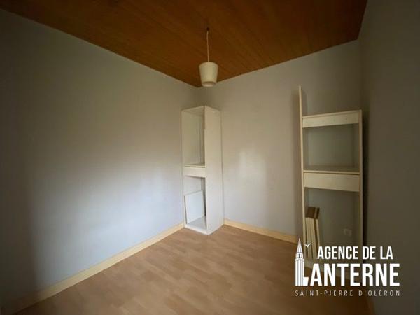 SAINT-PIERRE  MAISON 63 M² - TERRAIN 1400 M²
