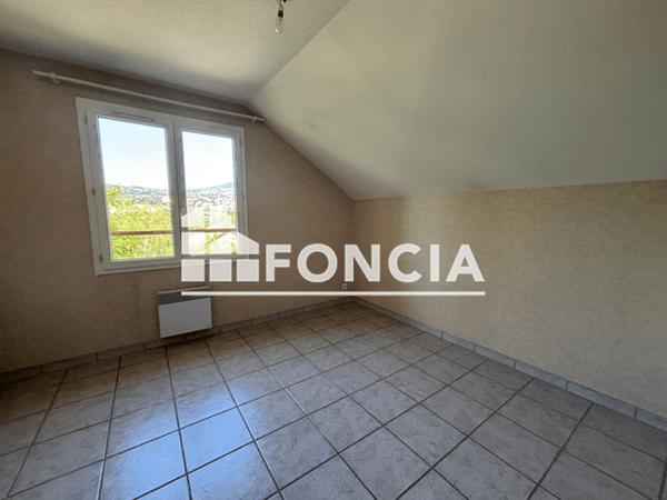 Location Maison 4 pièces 91.3 m² - 1 RUE DU RIOTORD Gap 05000