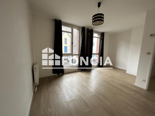 Location Appartement 2 pièces 46.77 m² - 58 RUE VANMARCKE. Amiens 80000
