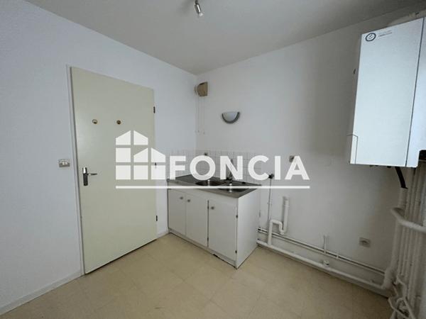 Location Appartement 2 pièces 46.77 m² - 58 RUE VANMARCKE. Amiens 80000