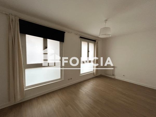 Location Appartement 2 pièces 46.77 m² - 58 RUE VANMARCKE. Amiens 80000