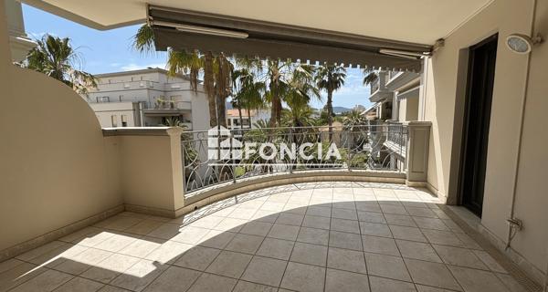 À vendre Appartement 3 pièces 78.58 m² - Hyères 83400