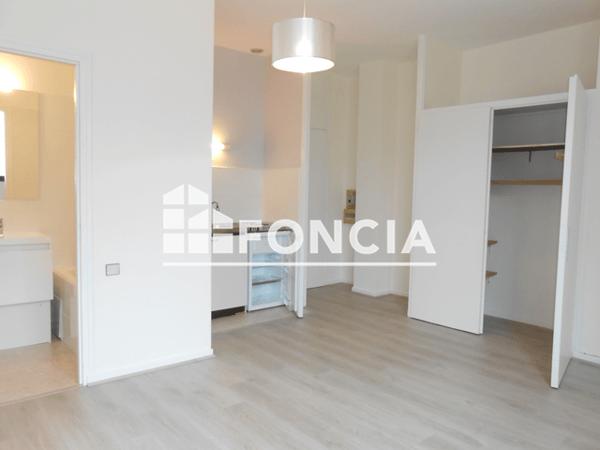 Location Studio 23 m² - 39 RUE LACHMANN Grenoble 38000