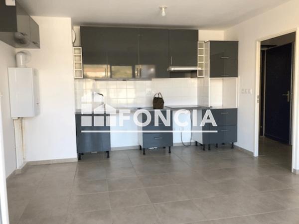 Location Appartement 2 pièces 39.87 m² - LIEUDIT CHEMIN DE LA GUEIRARDE La Fare Les Oliviers 13580