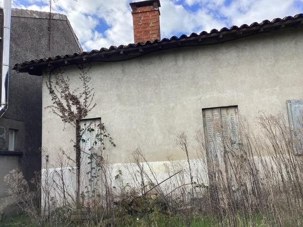 Garage avec deux box et son terrain constructible