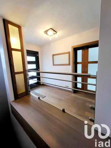 Maison traditionnelle 5 pièces de 130 m² à Mont-Saint-Martin (54350)