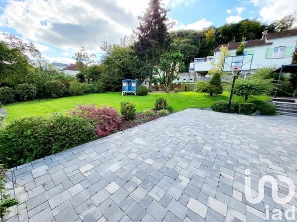 Maison traditionnelle 5 pièces de 130 m² à Mont-Saint-Martin (54350)