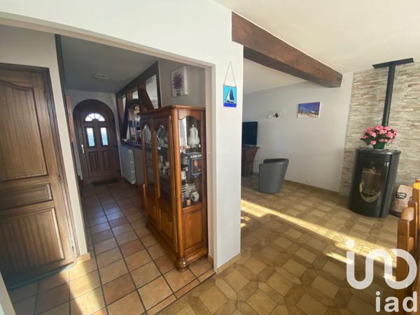 Maison à vendre 7 pièces 150 m² Soulaires