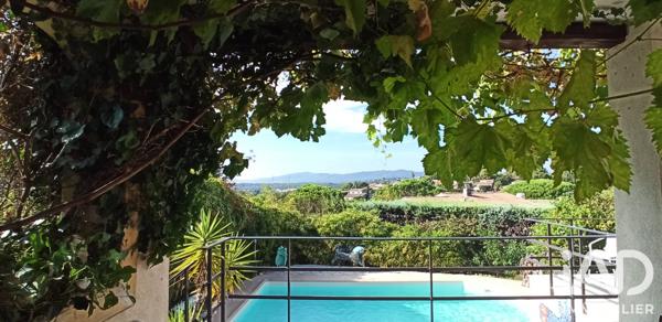 Maison à vendre 5 pièces 163 m² Fréjus