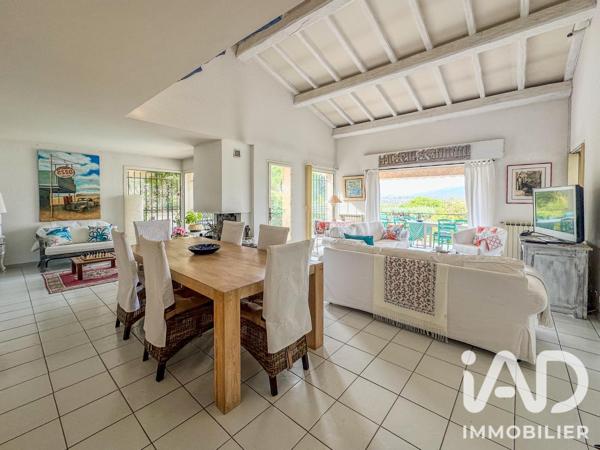 Maison à vendre 5 pièces 163 m² Fréjus