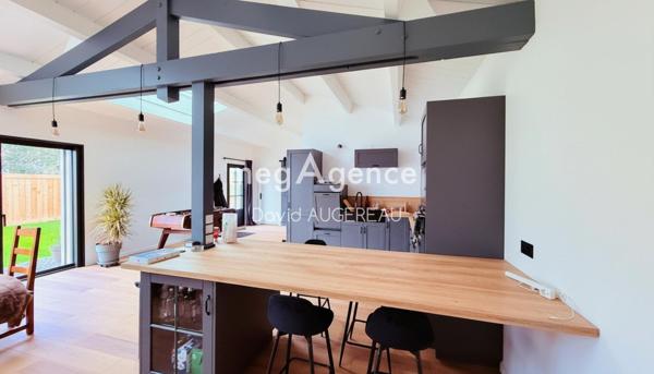 Maison à L' ILE-D'YEU, 85350 - 5 pièces 165m²