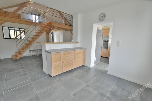 Charmante maison de ville rénovée située dans un quartier résidentiel sur la rive droite de Bergerac