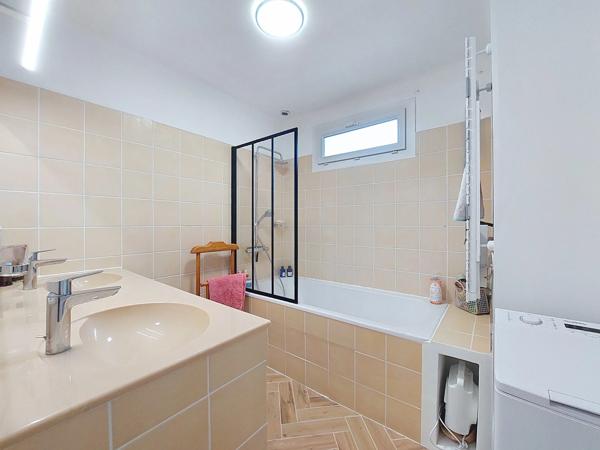 Maison 3 pièces - 77 m²