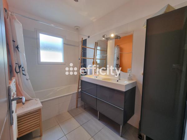 Maison 6 pièces - 131 m² Exclusivité efficity